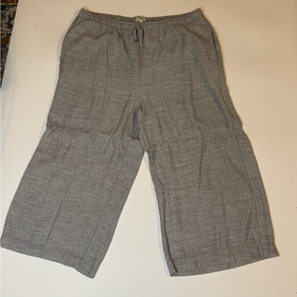 Max Studio Light Gray Wide Leg Cropped Pants 24” inseam